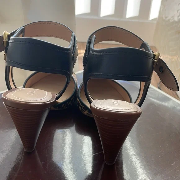 🐆🕶COACH heel 🖤💛 - Picture 5 of 10